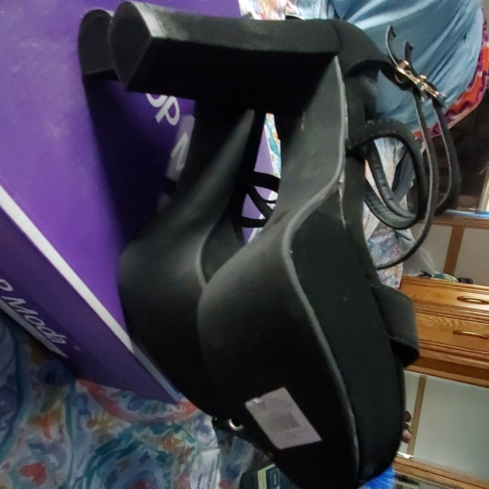 Block heels - Picture 3 of 4